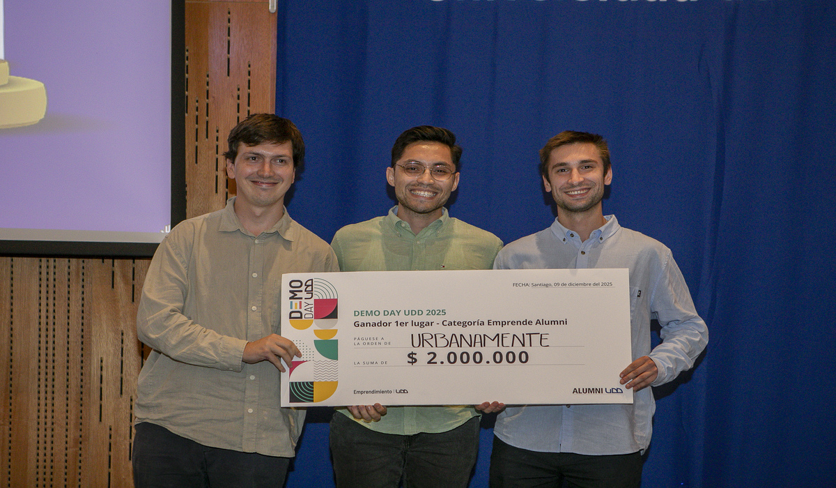 Gala Anual de Emprendimiento UDD premió los mejores proyectos del año