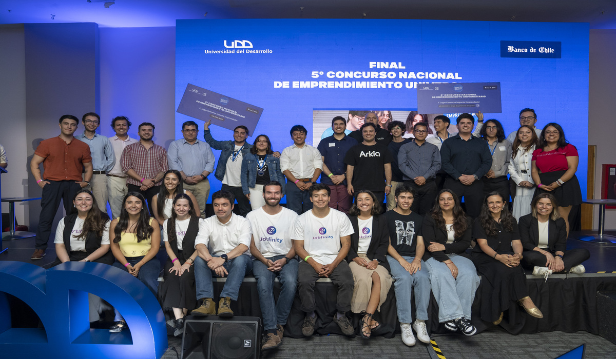 Estudiantes universitarios lideran soluciones de impacto en concurso organizado por la UDD y Banco de Chile
