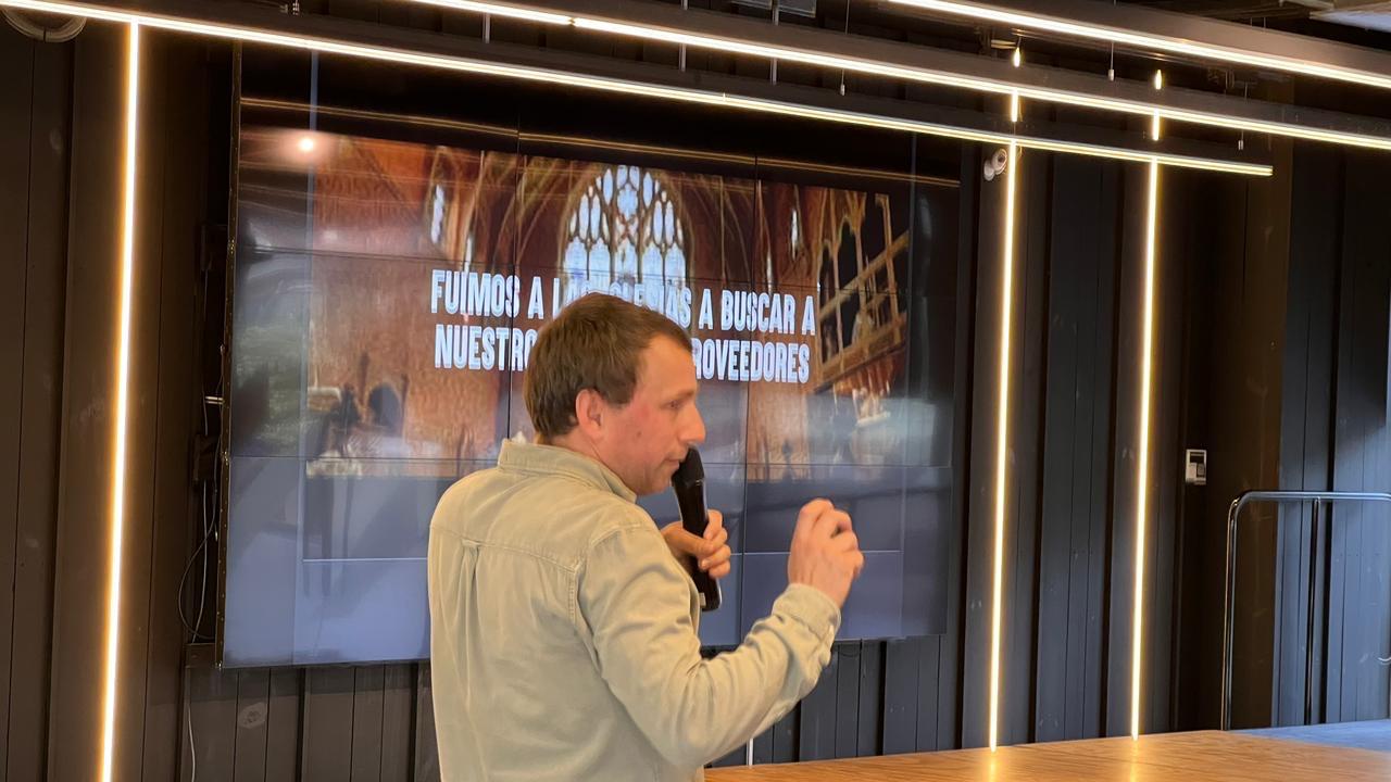 Cinco UDD Founders comparten experiencias reales en ciclo de charlas abierto a público